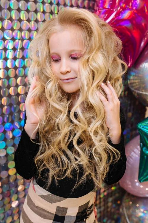 Бьюти - вечеринка от Wonder Studio - это волшебное путешествие в мир красоты и сказки для девочек любого возраста. 07