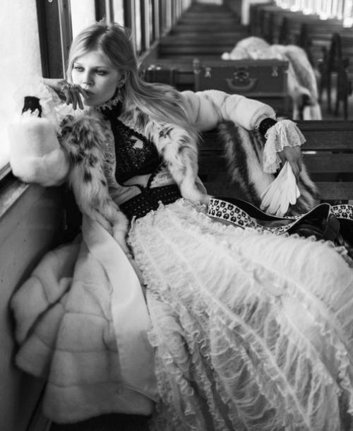 Ола рудницка в фотосессии Нормана джина роя для Harper's Bazaar US November 2015. 06