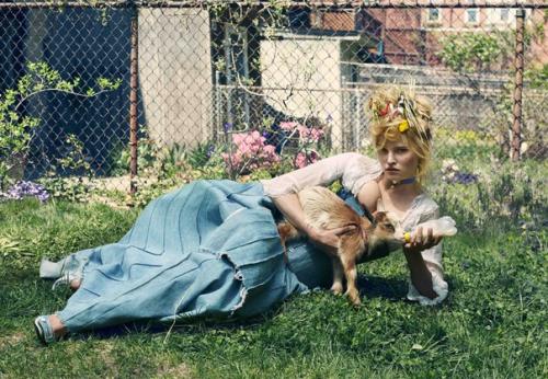 Лара стоун в фотосессии Себастьяна фаены для CR Fashion Book 9 Fall/Winter 2016. 01