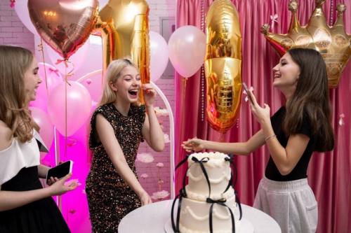 Бьюти - вечеринка от Wonder Studio - это волшебное путешествие в мир красоты и сказки для девочек любого возраста. 02