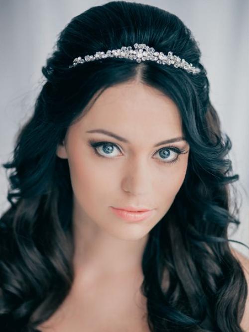 Свадебные прически с диадемой. 07 Свадебные прически с диадемой. 07