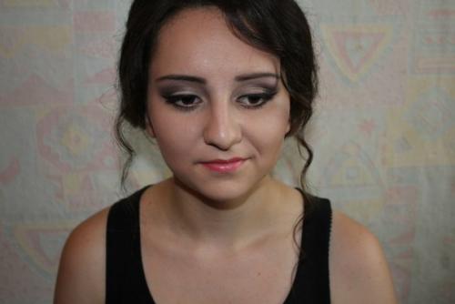 Девочки, обращайтесь!  Прически и макияж по доступным ценам на данный момент действует акция! 07