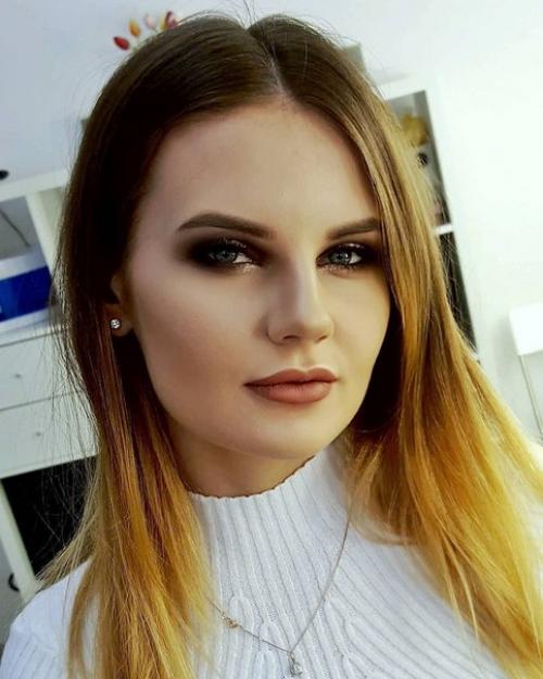 Макияж. Стоимость: 1500 рублей. 02