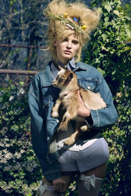 Лара стоун в фотосессии Себастьяна фаены для CR Fashion Book 9 Fall/Winter 2016. 06