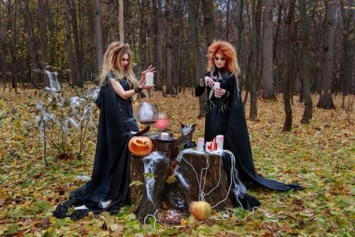 Скоро хэллоуин.  А мы готовы уже. 02