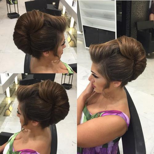 В ожидании новогодних праздников и корпоративов действуют скидки на макияжи и прически! 04