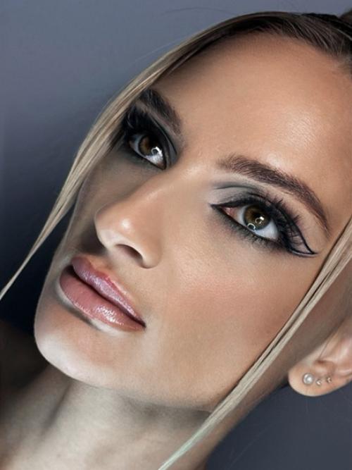 Скоро пора корпоративов, фотосессий и макияжей к новому году. 01