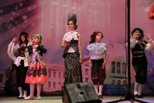 Модой сейчас интересуются абсолютно все: и дети, и взрослые. 05 Модой сейчас интересуются абсолютно все: и дети, и взрослые. 05