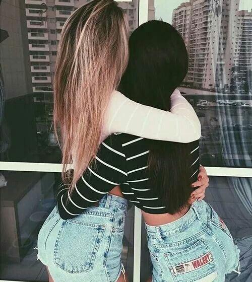 Чем заниматься если у тебя ночует подруга? 01 Чем заниматься если у тебя ночует подруга? 01