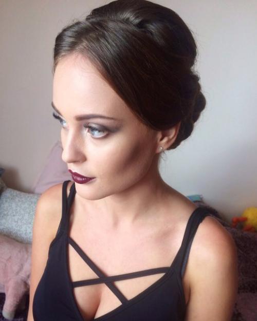 Добрый день!  Я визажист и стилист по прическам! 06