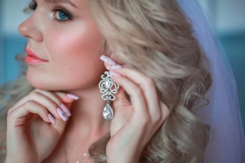 Хочу поблагодарить чудесных красоток, которые создали мне невероятный свадебный образ? 01