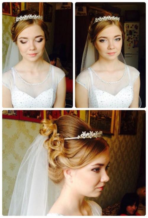 Здравствуйте девчули, меня зовут Евгения, я дипломированный парикмахер и стилист по прическам! 02