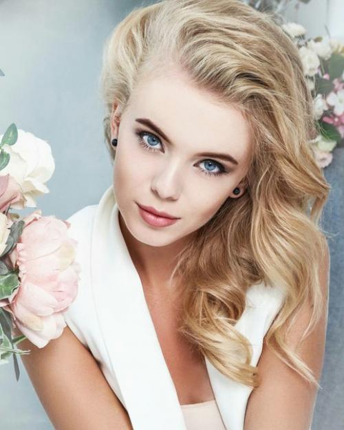 Москва?   Я визажист - стилист. 05