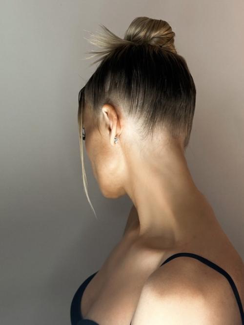 Скоро пора корпоративов, фотосессий и макияжей к новому году. 02