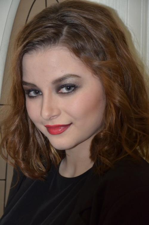 Стрижка мужская, моделирование бороды, камуфляж седины: стрижка женская: укладка:, визаж:, прическа - (свадебная, вечерняя, полный образ. 03