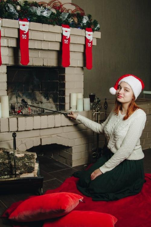Фотосессия возле настоящего камина! 01