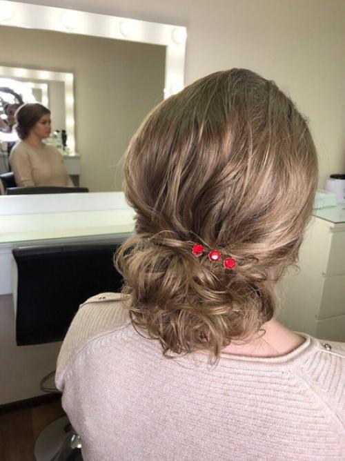 Красавицы?  Нужны модели на локоны, прически и полный образ (прическа и макияж! 07