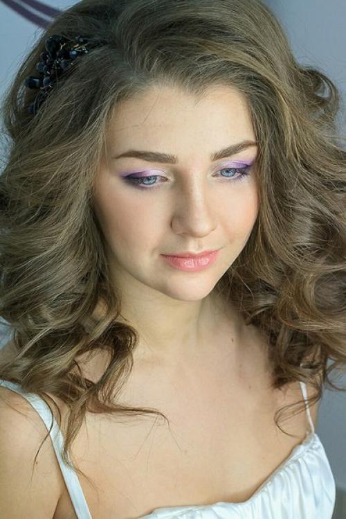 Нужны модели на макияж 500 р, локоны 500 р, причёски 500 р. для пополнения портфолио. 08