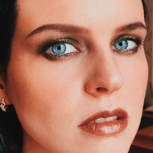 Всем здравствуйте!  Я - визажист/стилист любою творить и делать девушек чуточку счастливее? 03