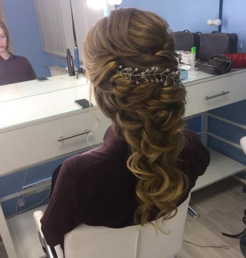 Милые девушки?  С удовольствием создам для вас идеальные прическу и макияж. 03