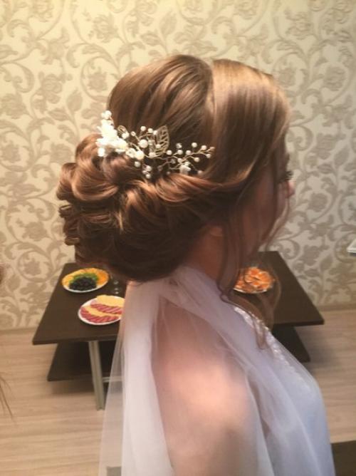 Милые девушки?  С удовольствием создам для вас идеальные прическу и макияж. 02