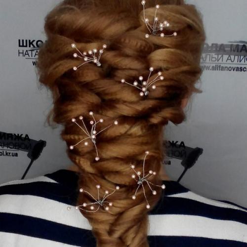 Милые девушки кто ещё не записался на макияж, прическу а также кто ещё не сделать красивыми свои бровки. 02