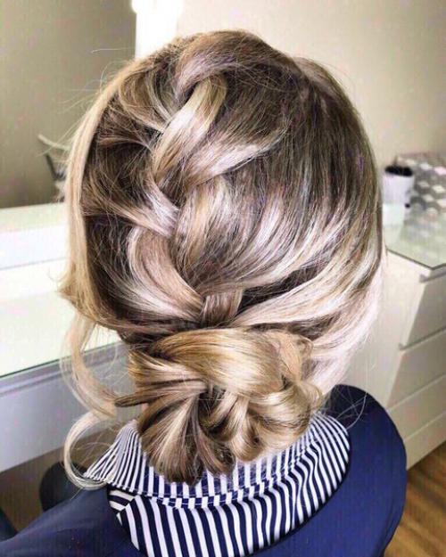 Красавицы?  Нужны модели на локоны, прически и полный образ (прическа и макияж! 04