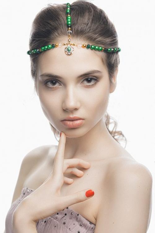 Нужны модели на макияж, локоны, прически? 03