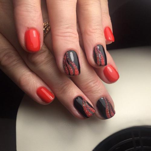 Уже декабрь, а значит запись на макияж и прически идет полным ходом. 01