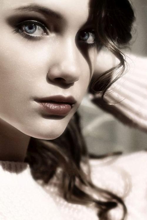 Нужны модели на макияж, локоны, прически? 04
