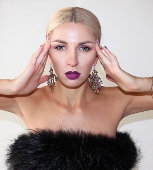 Девушки, Москва!  Хотите в новогоднюю ночь быть самыми красивыми? 01