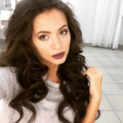 Нужны модели на макияж 500 р, локоны 500 р, причёски 500 р. для пополнения портфолио. 04