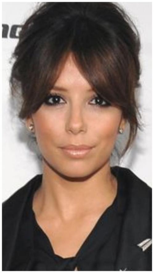 Ее называют голливудская челка - шторка прикольно. 01