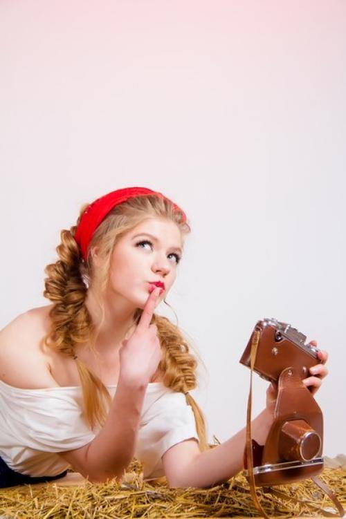 Дорогие барышни!  Предлагаю свою помощь в создании вашего образа для фотосессии (причёска и макияж. 03