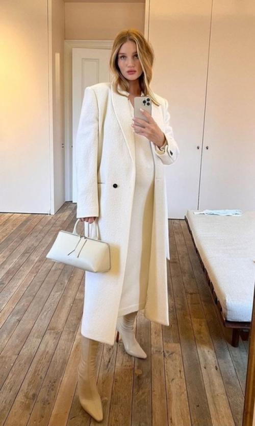 Бесконечно можно смотреть на три вещи: как горит огонь, как течёт вода и как же нежен и элегантен стиль рози ханингтон - уайтли в обычной жизни. 08