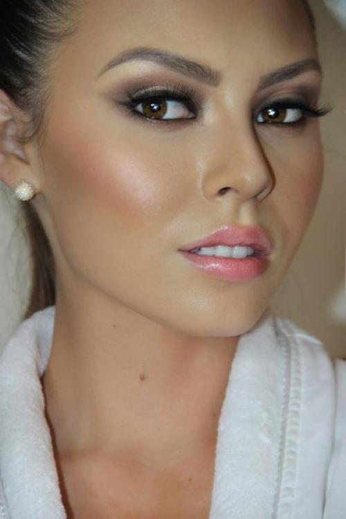 Фантастический и удивительный праздник, свадьба, устраивается в честь молодоженов и для них. 02 Фантастический и удивительный праздник, свадьба, устраивается в честь молодоженов и для них. 02