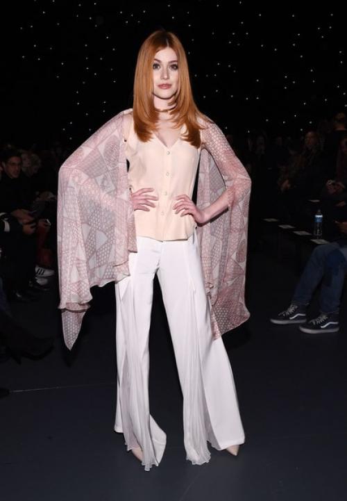  Katherinemcnamara.  Мисс макнамара не смогла остаться в стороне от недели моды в Нью-йорке. 01