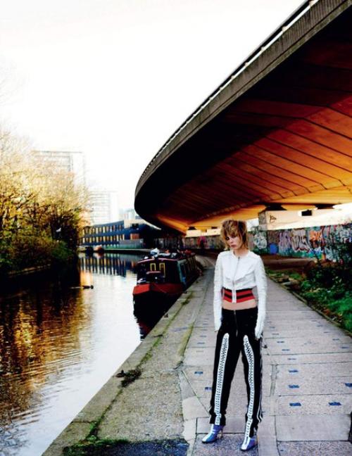 Campbell's Coup: Эди и Олимпия Кэмпбелл в фотосессии Марио тестино для Vogue UK March 2016. 02