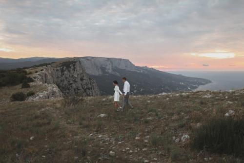 Всегда предлагаю своим парам сделать съемку на рассвете или закате в отдельный день. 01