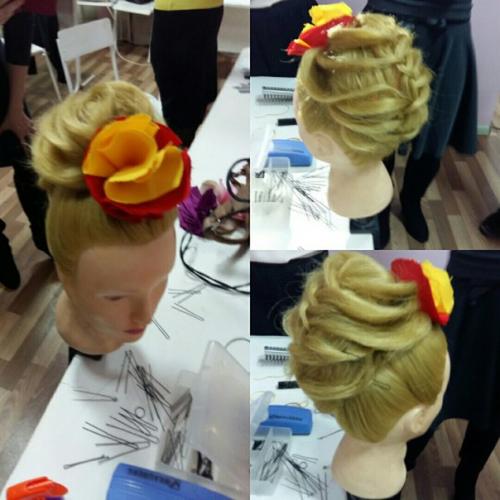 Модели на макияж и прически нужны? 03