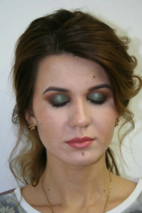 Вчера собирала любимую Кариночку в кино. 08