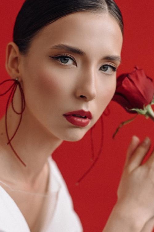 Свадебный стилист - чаше всего. 02