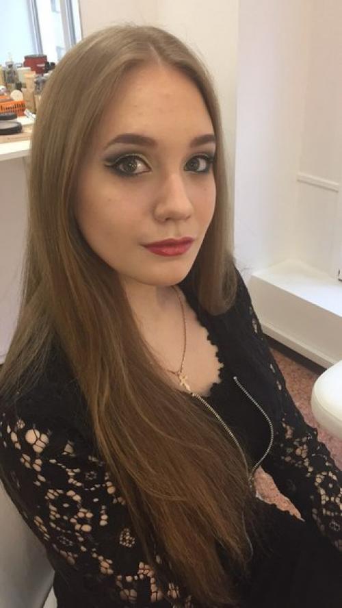 Девушки!  В нашу школу нужны модели на макияж 27 марта. 01