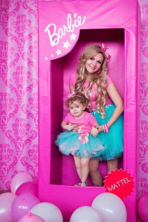 Мама Вера воплотила в реальность свою детскую девичью мечту и побывала в кукольном образе куклы - легенды - Барби! 05