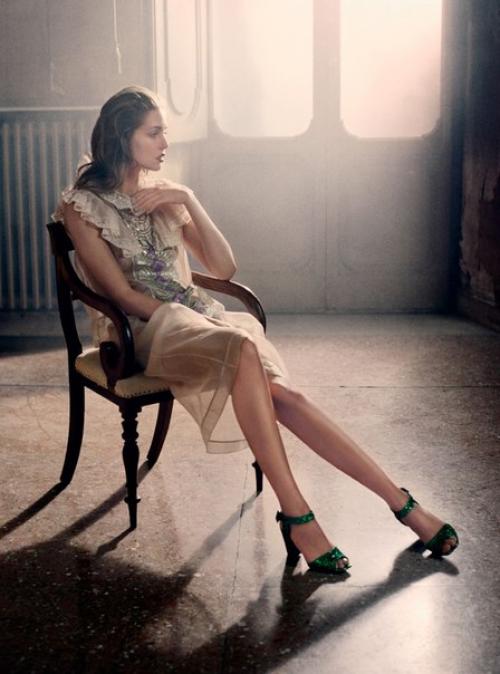 Eternal Romance: Надя Бендер в фотосессии Винсента Петерса для Harper's Bazaar UK April 2016. 08