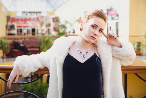 Валечка, спасибо тебе за чудесные фото с выпускного? 06