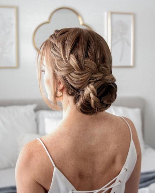 Для того, чтобы сохранять опрятный вид стоит позаботиться не только о чистой одежде, нежному макияже и красивому маникюре. 07