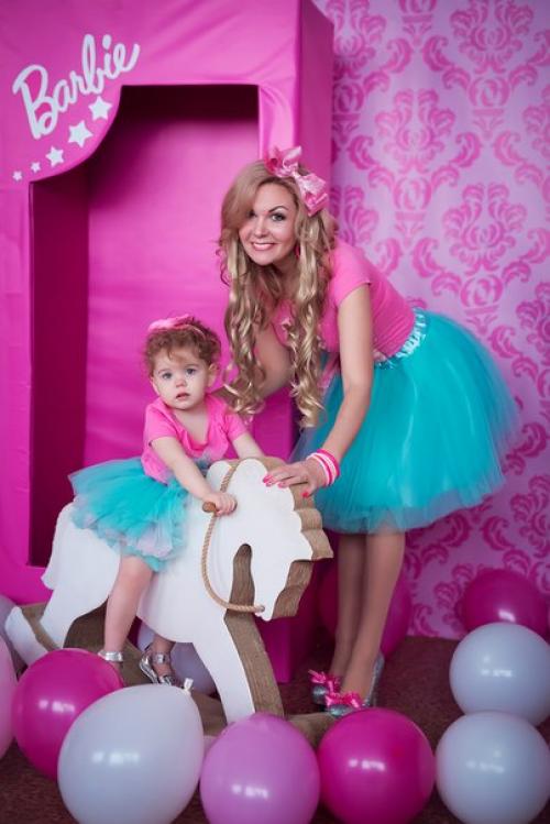 Мама Вера воплотила в реальность свою детскую девичью мечту и побывала в кукольном образе куклы - легенды - Барби! 08