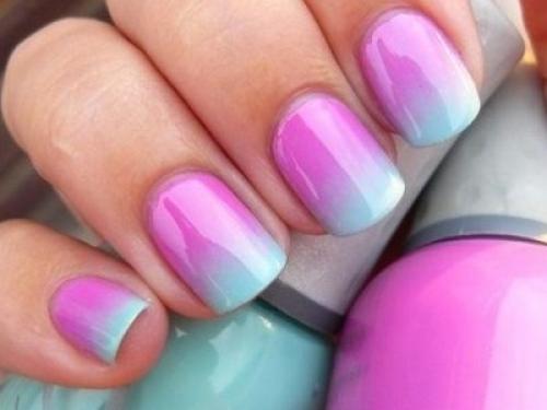 Еще в древнем Египте женщины окрашивали свои ноготки в различные цвета, придавали им форму, пытаясь привлечь к себе внимание. 01