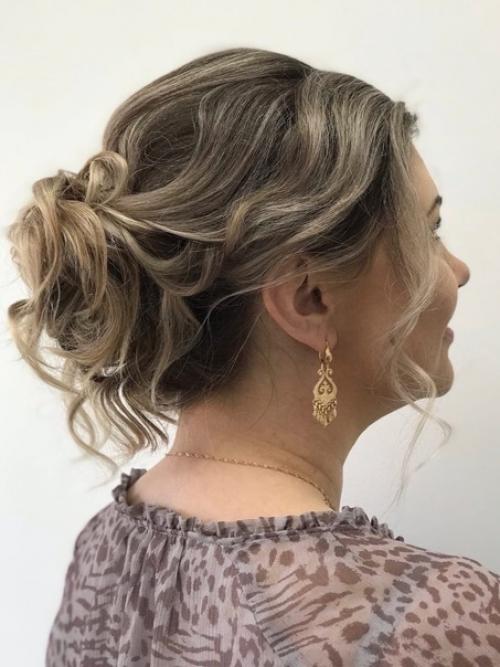 Мы верим, что все женщины прекрасны и без макияжа, но с макияжем они могущественно прекрасны. 01